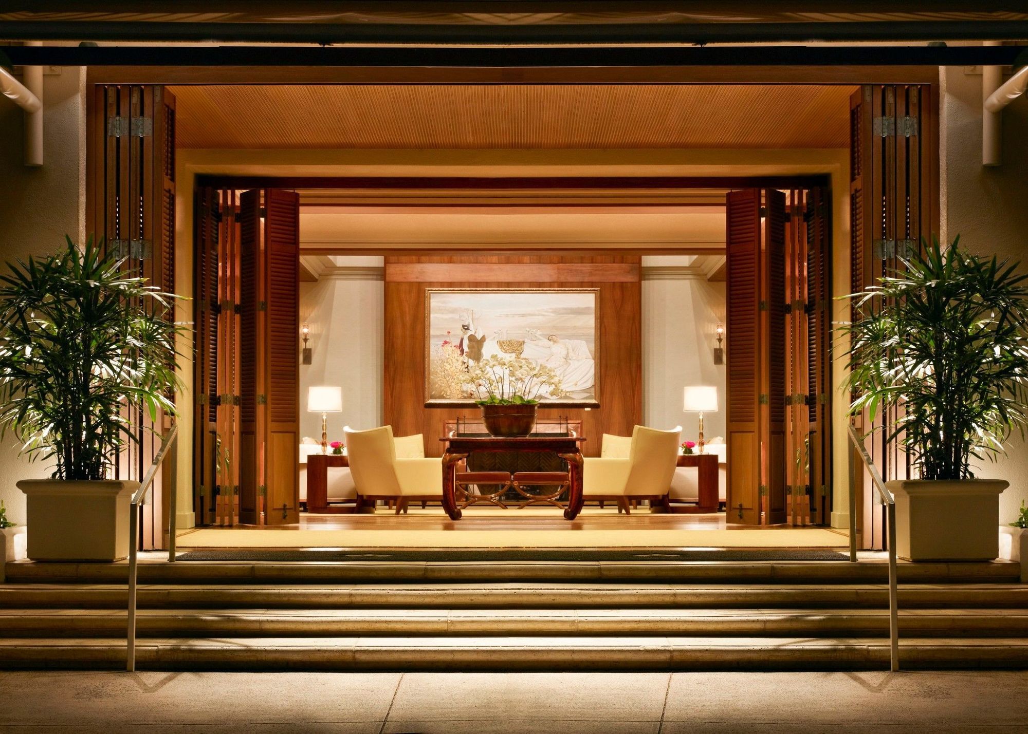 Halekulani - No Resort Fee Honolulu Interiér fotografie Entrance to the Four Seasons Hotel