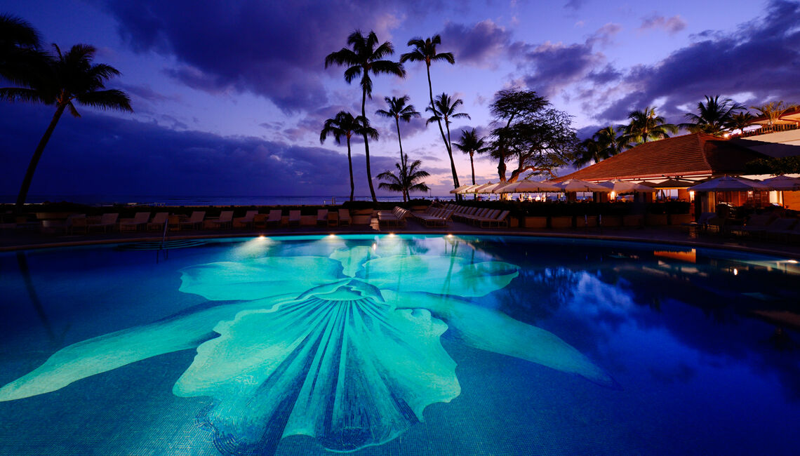 Halekulani - No Resort Fee Honolulu Exteriér fotografie The pool at the Four Seasons Resort Maui at Beachmere